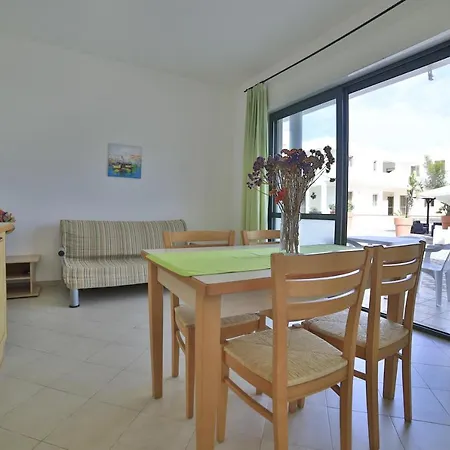 Cala Aparthotel