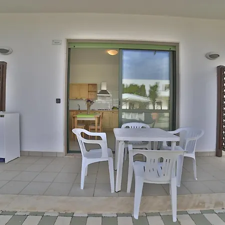 Cala Aparthotel 3*