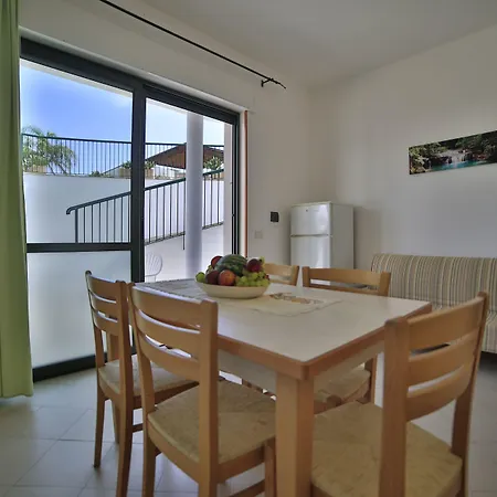 Cala Aparthotel 4*