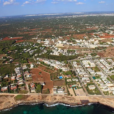 Aparthotel Cala 4*